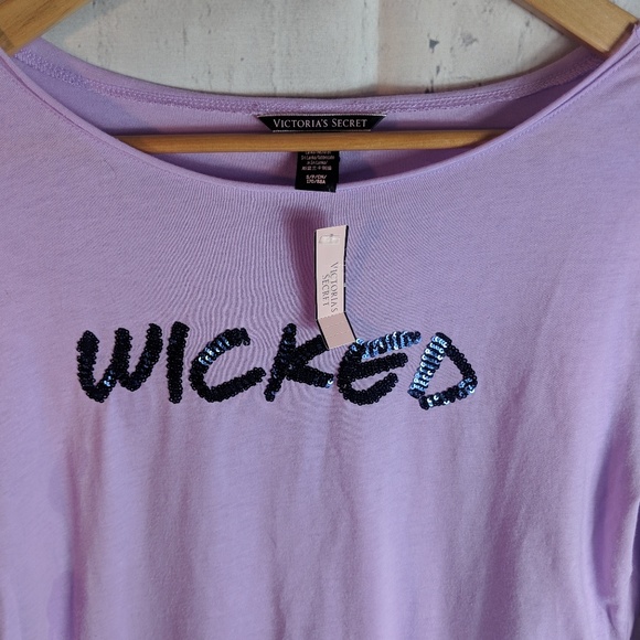 Victoria's secret lounge shirt - Picture 2 of 5